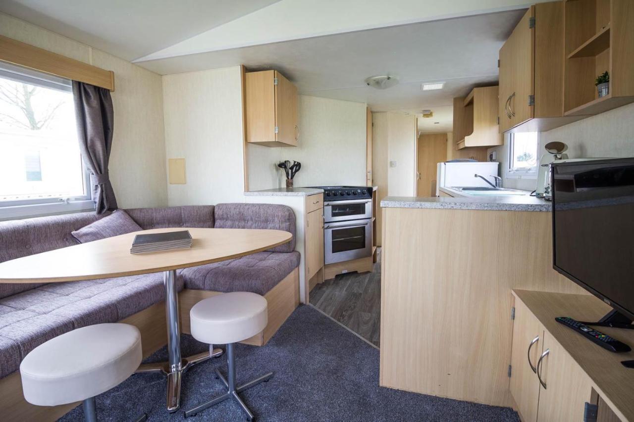 Отель Lovely 8 Berth Caravan At Southview Holiday Park In Skegness Ref 33061C Экстерьер фото