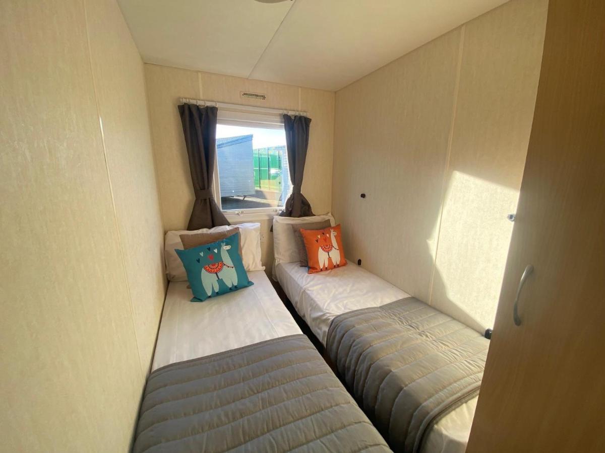 Отель Lovely 8 Berth Caravan At Southview Holiday Park In Skegness Ref 33061C Экстерьер фото